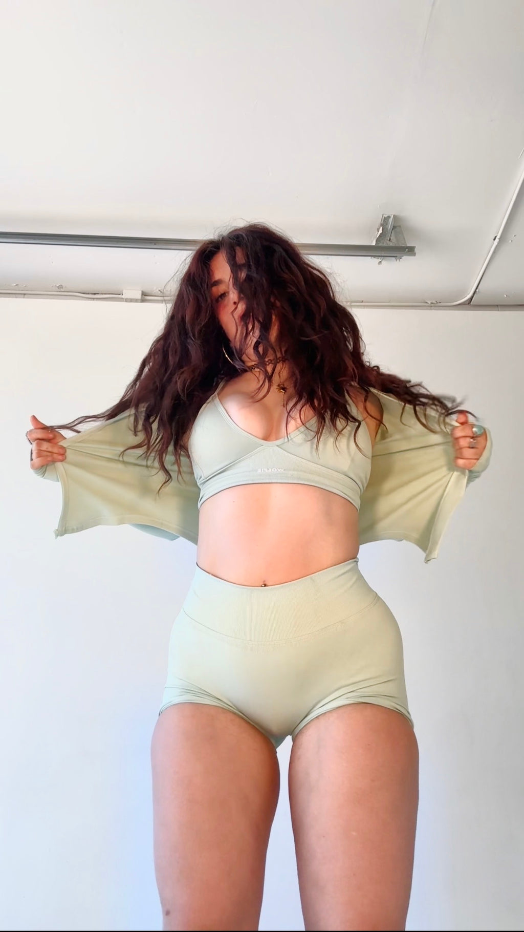 26’ CROP TOP
